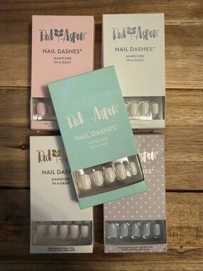 Red Aspen Nail Dashes Press-On Nails - 5 Sets